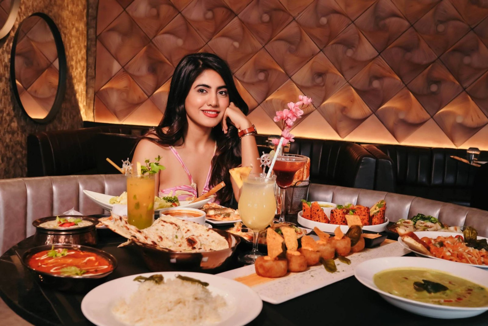 Poolside dining Le Cielo